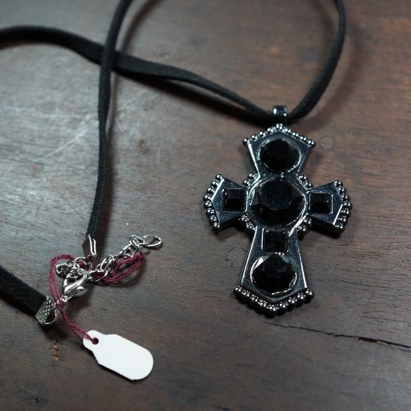 Gothic Black Rhinestone Cross Suede Necklace - Picture 3 of 3